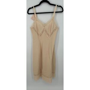 Vintage NWT NOS Gilead Nylon & Lace Slip Dress Nightgown Size 36 Champagne